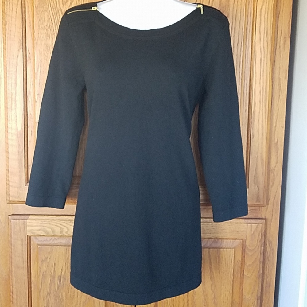 Black tunic sweater by Cable & Gauge small